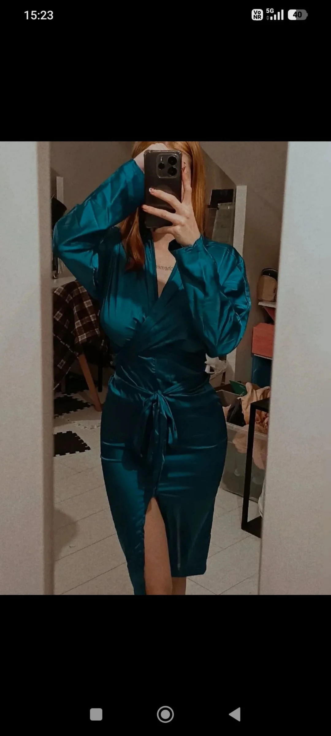 Robe satin neuve 
